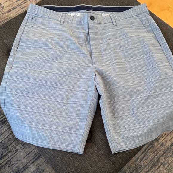Tommy Bahama Shorts - Picture 6 of 9